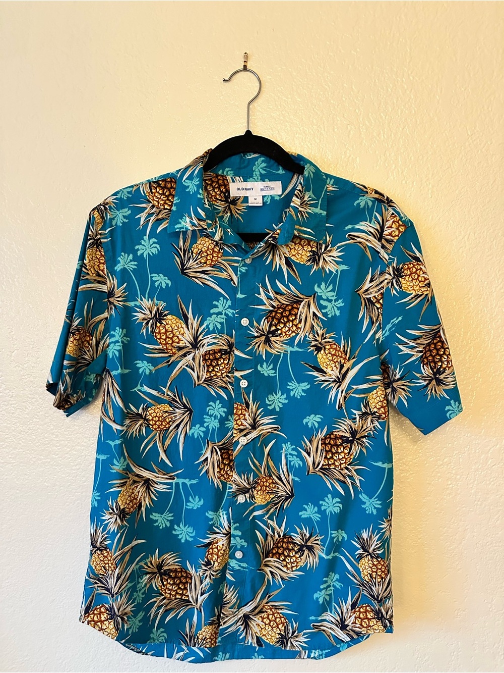 Old Navy Teal Pineapple Short-Sleeve Button-Down Shirt